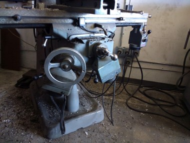 Bridgeport mill with power feed for all 3 axis