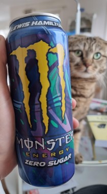 Picture of a onster Lewis Hamilton Zero Sugar energydrink