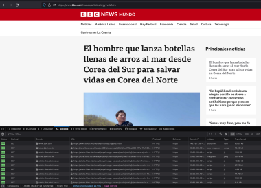 Screenshot of a BBC World Service Mundo full-fat page with Dev Tools open showing bytes transferred and total as stated