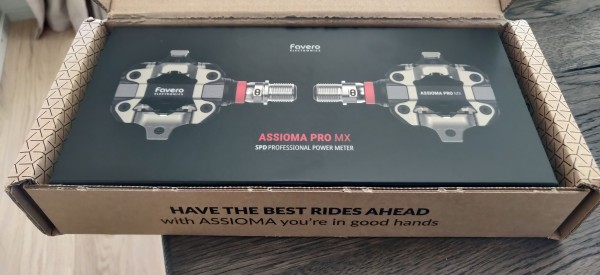 Unboxing of Favero Assioma Pro MX 2 pedals.