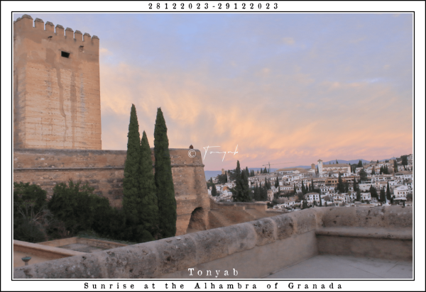 Color photograph of the sunrise from the Alhambra of Granada, a wonderful experience that I was able to capture with my camera.