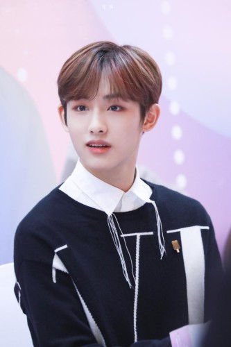 Image of K-pop boy band member Winwin from NCT. 