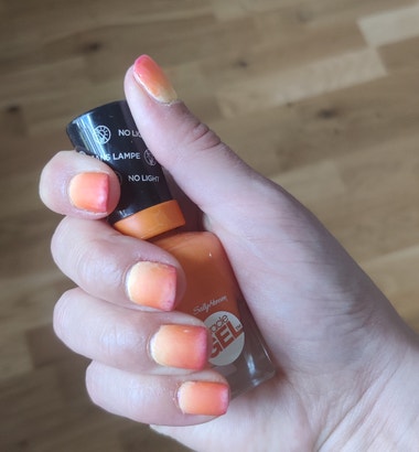 Ombre/gradient nails, yellow, orange and neon pink