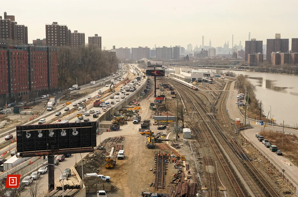 A perfectly normal train yard in the south bronx, this view from the highway is all that most white people ever see of it... and that's OK! We don't want to be the next brooklyn, thankyou. 