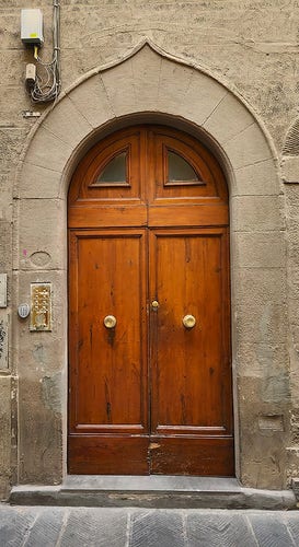 Wooden door in Firenze