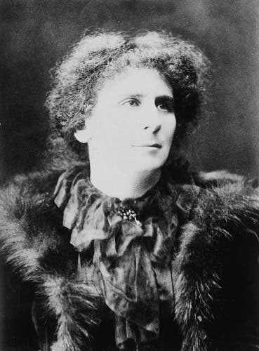 Portrait of Hertha Ayrton wearing a fur coat in a vintage black and white photograph.

Hertha Ayrton (1854–1923), British mathematician and engineer.

Unknown author, for en:Bain News Service (publisher) - George Grantham Bain Collection, Library of Congress, LCCN 2014716701.