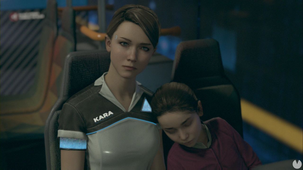 Kara y Alice en Detroit Become Human. Alice está dormida sobre el hombro de Kara. 