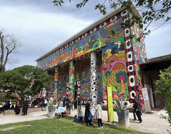 An exuberant monumental mural created by the Brazilian collective Mahku graced the main pavilion, normally a plain classical façade.
