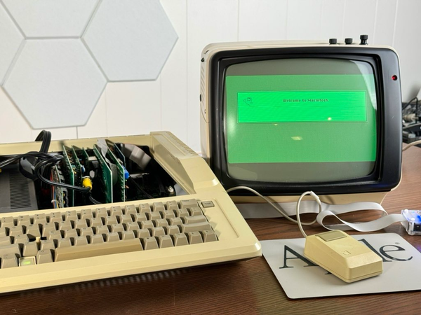 Mac OS running in an Apple IIe?