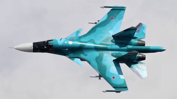 Die ukrainische Luftwaffe schießt ein weiteres russisches Su-34-Kampfflugzeug ab
