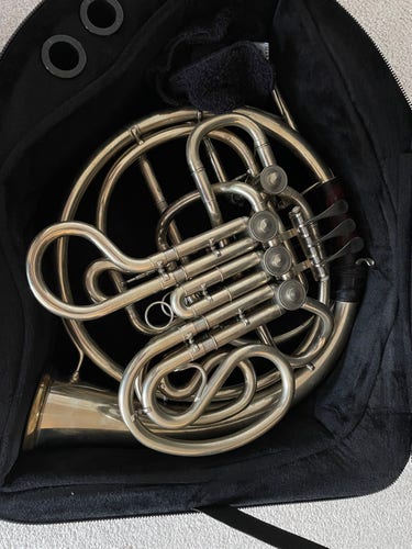 Image of my Yamaha YHR-862 double Horn (F/Bb), without the bell attached.