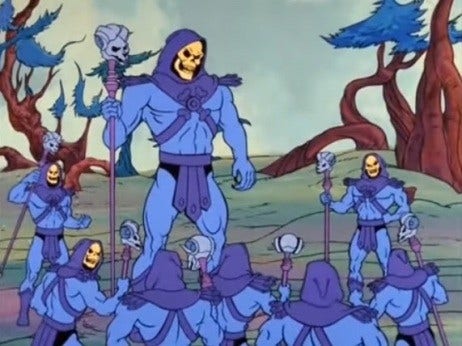 Skeletor surrounded by 7 miniature copies of himself 