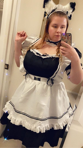 mirror selfie of queen in a cat girl maid outfit