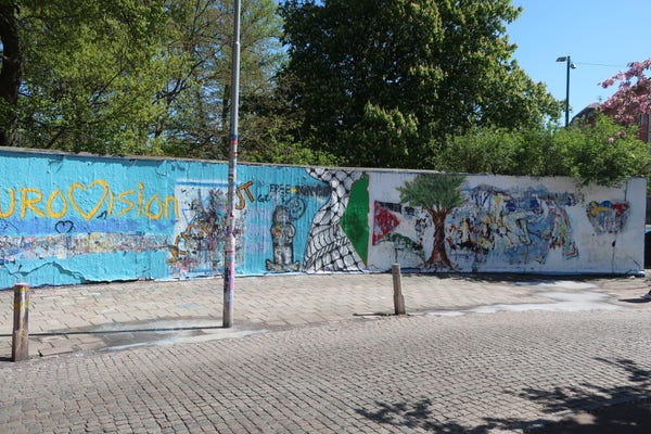 Photo: How the legal mural looked in the morning after being defaced by Malmö Stad's contractor Color Off.