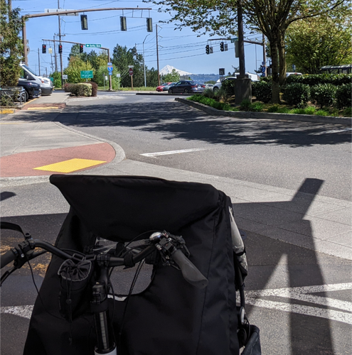 Supercargo bike, stroad, mountain, clear skies, and still drivers have come up with some excuse besides the weather for why they can't ride a bike today, and decided to sit in traffic.