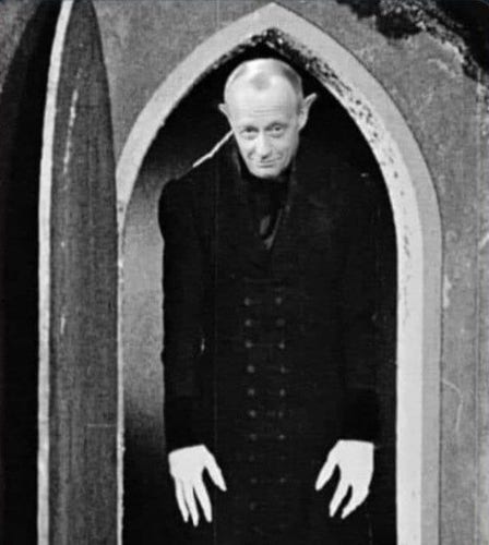 Friedrich Merz im Nosferatu-Outfit