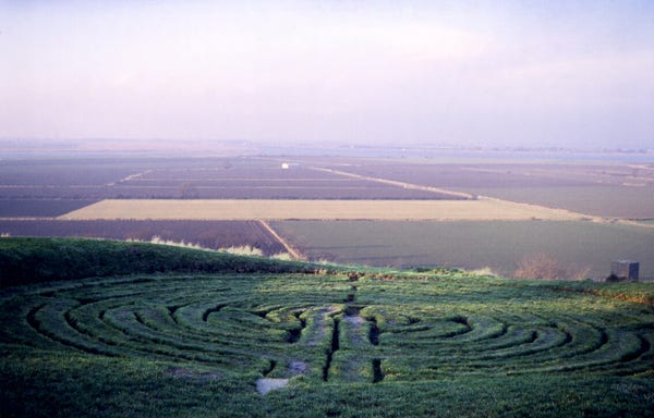 No machine-readable author provided, SiGarb assumed (based on copyright claims), Alkborough Turf Maze, public domain