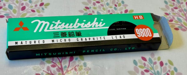 A box of Mitsubishi 9800 pencils.