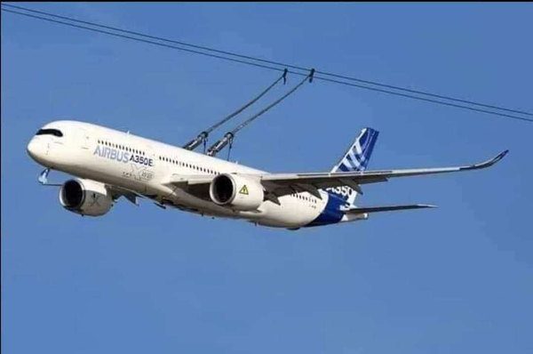 Airbus A350 w powietrzu zasilany trolejbusową siecią trakcyjną